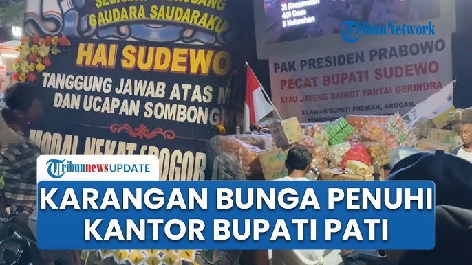 Depan Kantor Bupati Pati Penuh Donasi buat Demo, Ada Karangan Bunga  Baca artikel detikjateng
